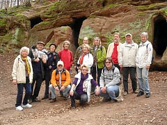 Wanderung im Huy (April 2012): Vor der Daneilshöhle